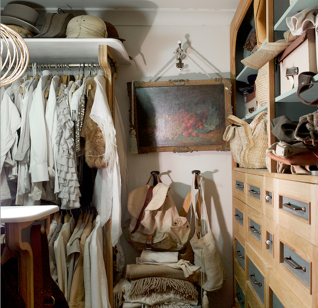 Transforming Your Closet into a Stylish Sanctuary